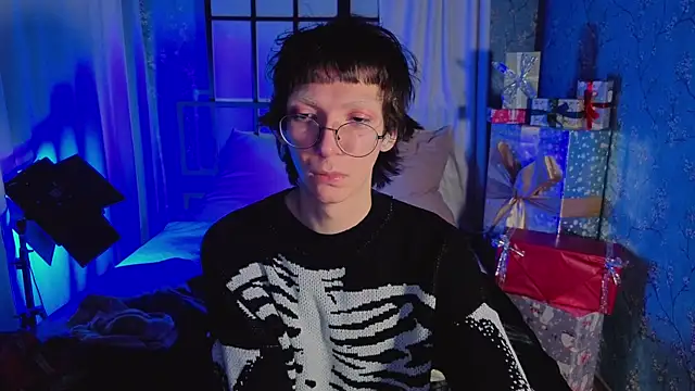 TommieHi online show from November 23, 2025, 1:16 am