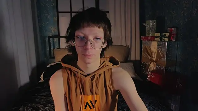 TommieHi online show from November 30, 2025, 5:11 am