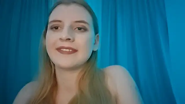 LynteriLain online show from November 21, 2025, 8:51 pm