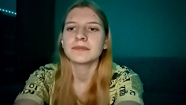 LynteriLain online show from November 26, 2025, 3:18 am