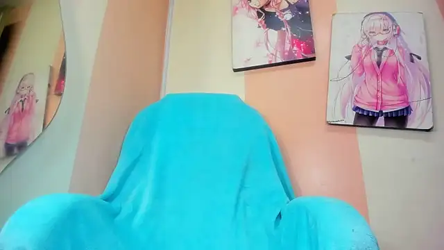 Mila Leon online show from April 23, 2026, 4:57 am