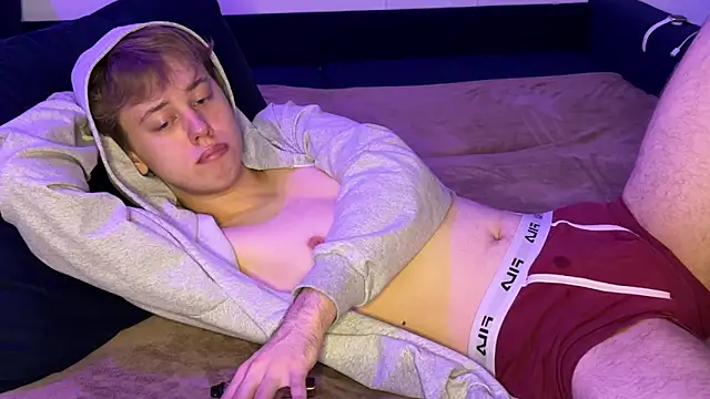  bee boy  online show from October 28, 2025, 6:21 pm