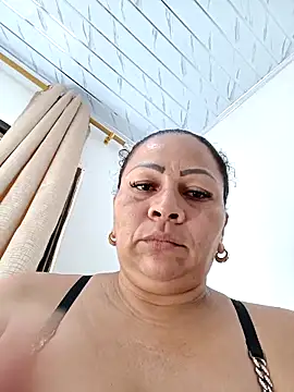 Dirty Candy online show from November 12, 2025, 2:06 pm