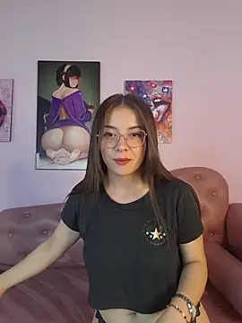 EmmaValencia  online show from February 9, 2026, 9:41 pm