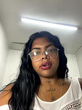 ParisBustamanterx online show from October 10, 2025, 7:51 am