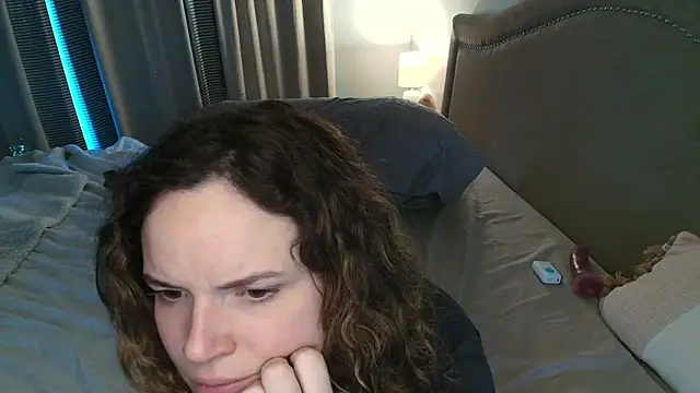 ClaireZX online show from October 1, 2025, 4:57 pm