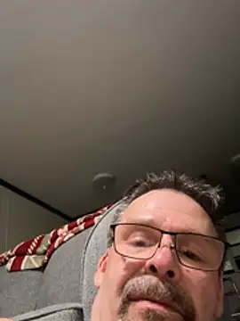 Rivers421 online show from June 12, 2026, 3:27 am