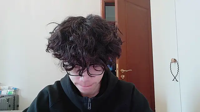 hangzi-0011 online show from October 16, 2025, 1:28 am