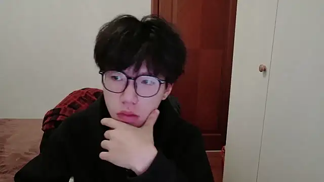 Snapshot of hangzi-0011 chatting on December 17, 2025, 11:27 am hangzi-0011 online show from December 17, 2025, 11:27 am