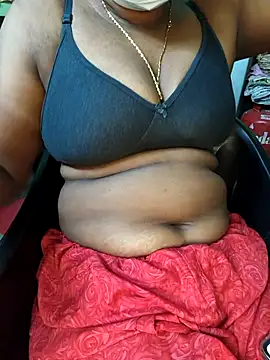 Snapshot of Tamilselviroja- chatting on November 18, 2025, 8:46 pm Tamilselviroja- online show from November 18, 2025, 8:46 pm