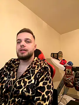 KingAdonisss online show from November 5, 2025, 6:52 pm