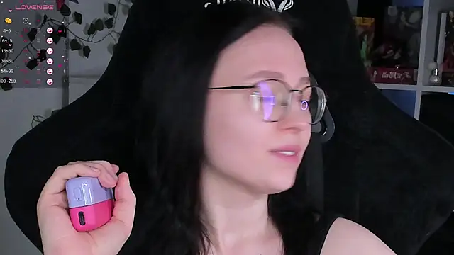 power robynn online show from November 6, 2025, 11:33 am