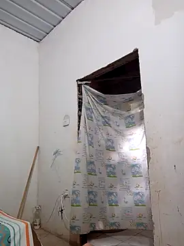 single-mother-indecent- online show from November 10, 2025, 2:38 pm