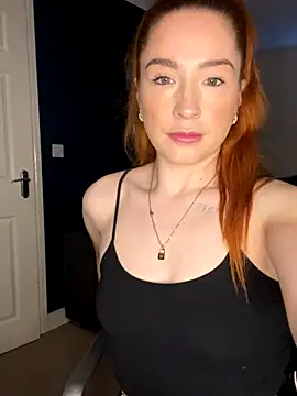 Cherry-L-28 online show from November 19, 2025, 1:55 pm