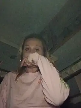 Queen2454 online show from April 2, 2026, 5:38 am