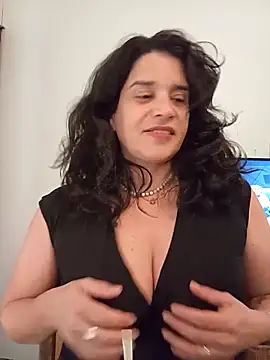 MoritaSalvaj online show from October 21, 2025, 5:02 pm