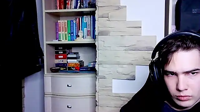 Snapshot of _Chris_Next_Door_ chatting on October 8, 2025, 2:04 pm  Chris Next Door  online show from October 8, 2025, 2:04 pm