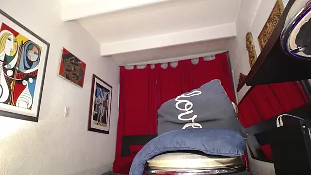 Samuel Zeuv  online show from January 6, 2026, 5:11 am