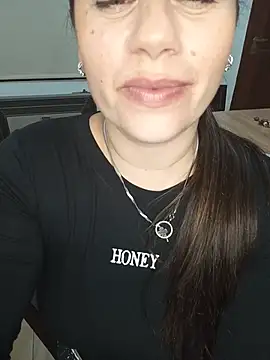 Amarteverdaderamente online show from July 14, 2026, 3:00 am