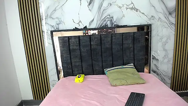 genesis and alex online show from February 24, 2026, 1:09 pm