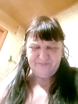 Apeesynka55211 online show from March 22, 2026, 9:18 pm