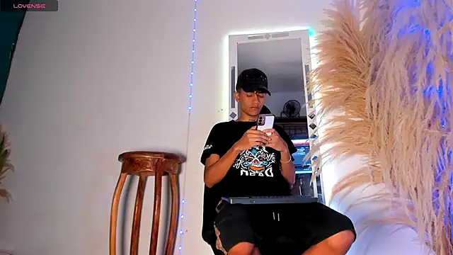 milo crave online show from October 8, 2025, 12:36 pm