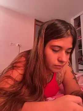 Snapshot of violeticafox chatting on January 19, 2026, 3:27 pm violeticafox online show from January 19, 2026, 3:27 pm