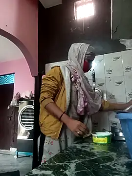 Pihu-56 online show from November 18, 2025, 4:06 am