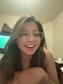 bunnygorl12 online show from May 13, 2026, 6:00 am