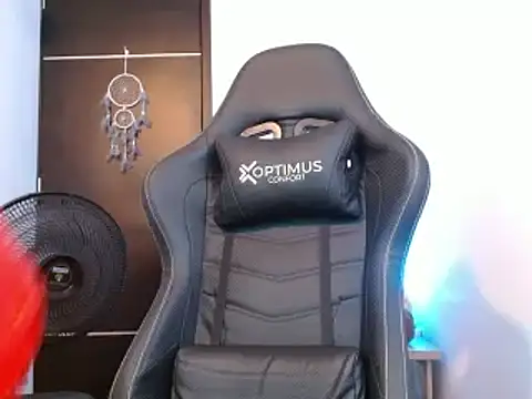 Angel blackhot online show from March 4, 2026, 12:05 am