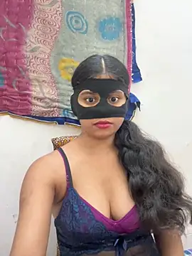sexy-riya43 online show from October 27, 2025, 4:44 pm