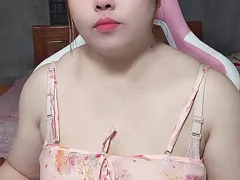 Snapshot of Sunna104 chatting on February 21, 2026, 5:14 pm Sunna104 online show from February 21, 2026, 5:14 pm