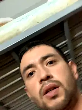 Snapshot of -bunny06 chatting on September 29, 2025, 9:36 am -bunny06 online show from September 29, 2025, 9:36 am