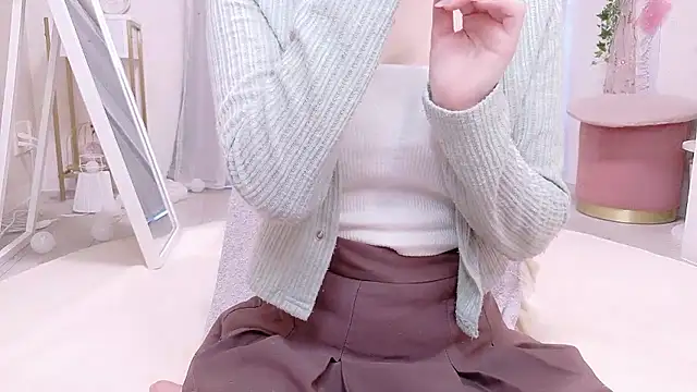 MAYU cha online show from October 12, 2025, 2:43 am