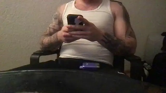 TheGreatWhite33 online show from April 30, 2026, 12:22 pm