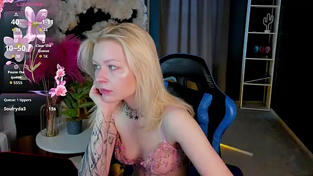 Callista a online show from April 4, 2026, 3:05 am