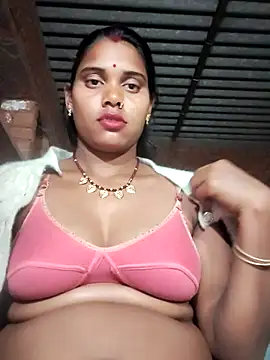 Katrina kaif143 online show from February 19, 2026, 4:58 pm