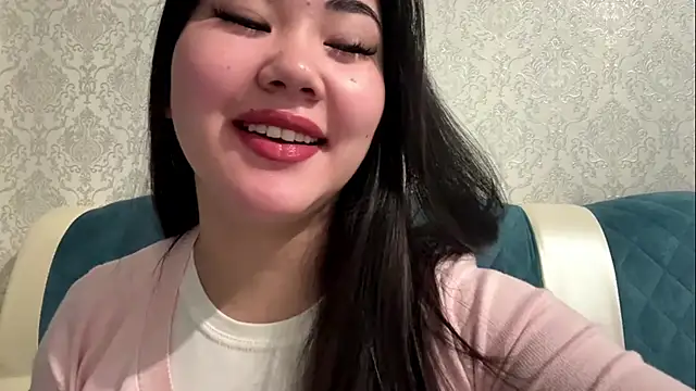 AYPRILPURE online show from October 4, 2025, 2:59 pm