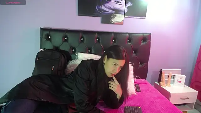 Jazmin ny online show from November 19, 2025, 1:55 pm