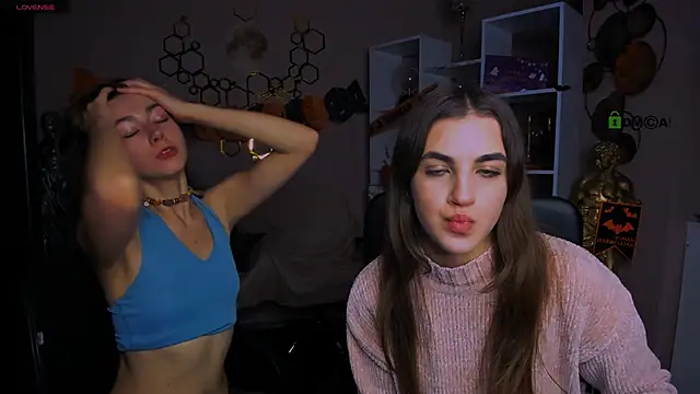 lina fox12 online show from October 27, 2025, 2:32 pm