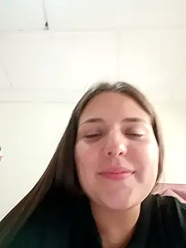 Snapshot of EmiilySttone chatting on October 2, 2025, 3:41 pm EmiilySttone online show from October 2, 2025, 3:41 pm