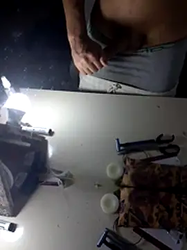 eroer20 online show from March 12, 2026, 12:06 am