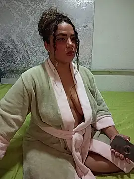 scarlet queen   online show from October 24, 2025, 7:16 am