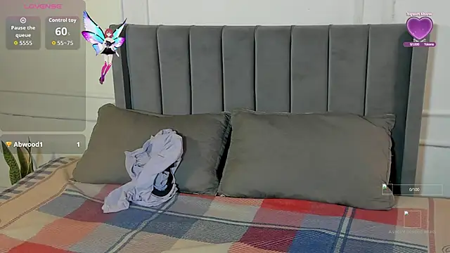 Snapshot of luxuryheaven_8 chatting on September 29, 2025, 6:57 pm luxuryheaven 8 online show from September 29, 2025, 6:57 pm