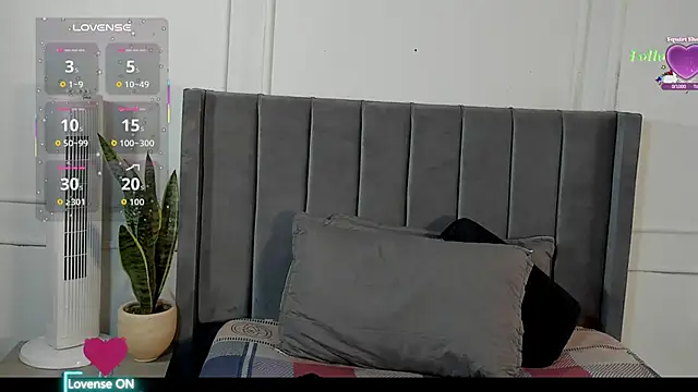 Snapshot of luxuryheaven_8 chatting on October 6, 2025, 8:17 pm luxuryheaven 8 online show from October 6, 2025, 8:17 pm