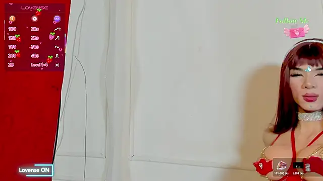 Snapshot of luxuryheaven_8 chatting on November 6, 2025, 4:57 am luxuryheaven 8 online show from November 6, 2025, 4:57 am