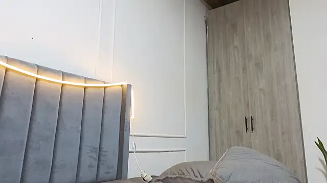 Snapshot of luxuryheaven_8 chatting on November 14, 2025, 4:22 am luxuryheaven 8 online show from November 14, 2025, 4:22 am