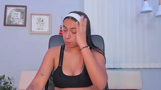 Lilo Rose online show from October 24, 2025, 7:10 pm