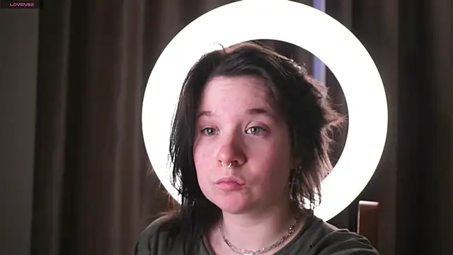 EviaVanveen online show from January 12, 2026, 8:41 am