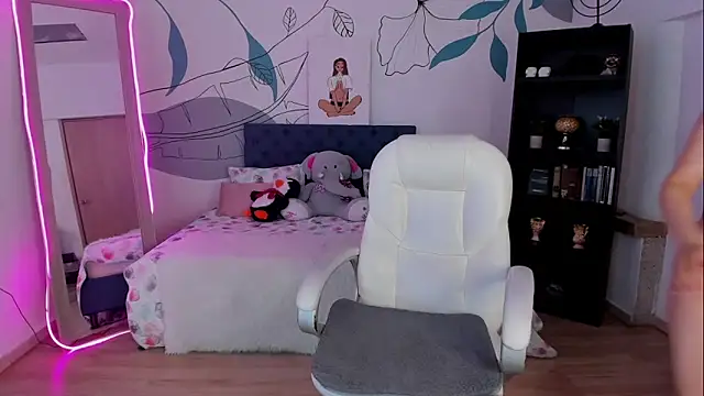 Goth Alice online show from December 14, 2025, 7:29 pm